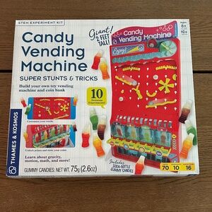 Thames & Kosmos Candy Vending Machine BNIB